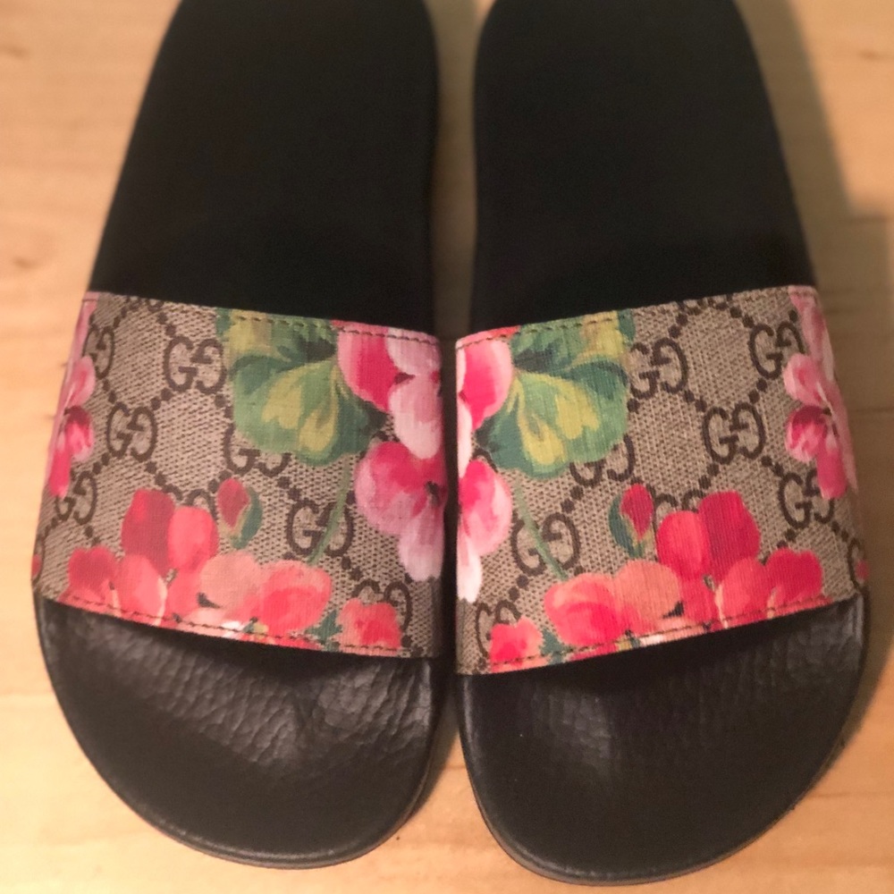 Gucci Bloom Supreme Slide Sandals - Brand new , never worn . Size 5 available - Picture 6 of 6